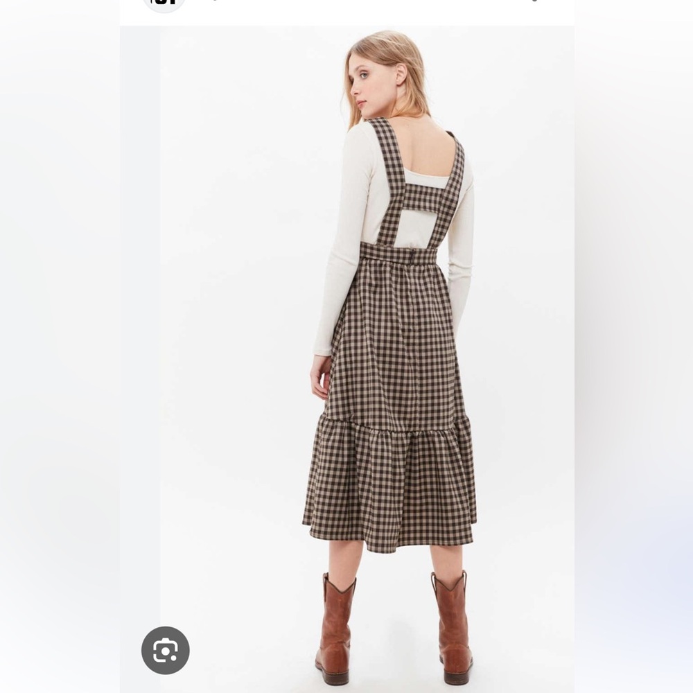 Urban Outfitters Gingham brown midi dress- yoke detail. Large.